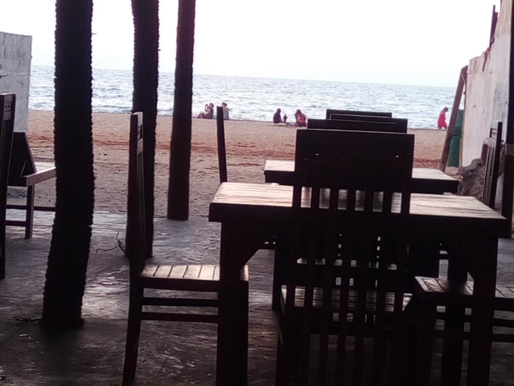 Hotel The Sea House Kudapaduwa Exterior foto